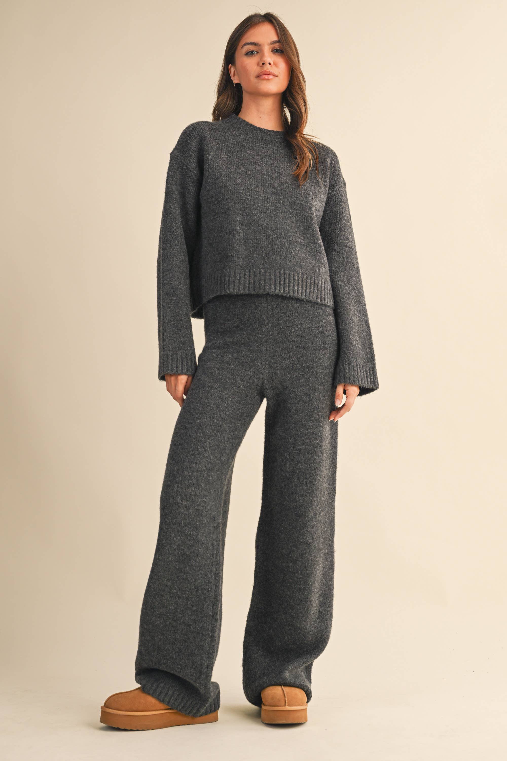 MELANGE CROPPED SWEATER & JOGGERS