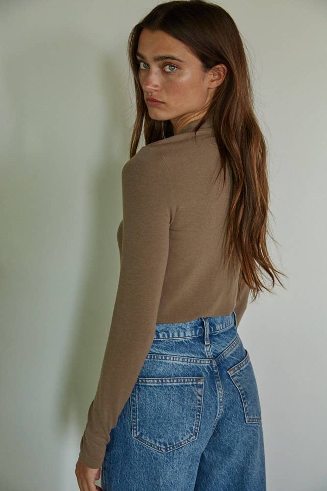 Mock Neck Long Sleeve Pullover Top