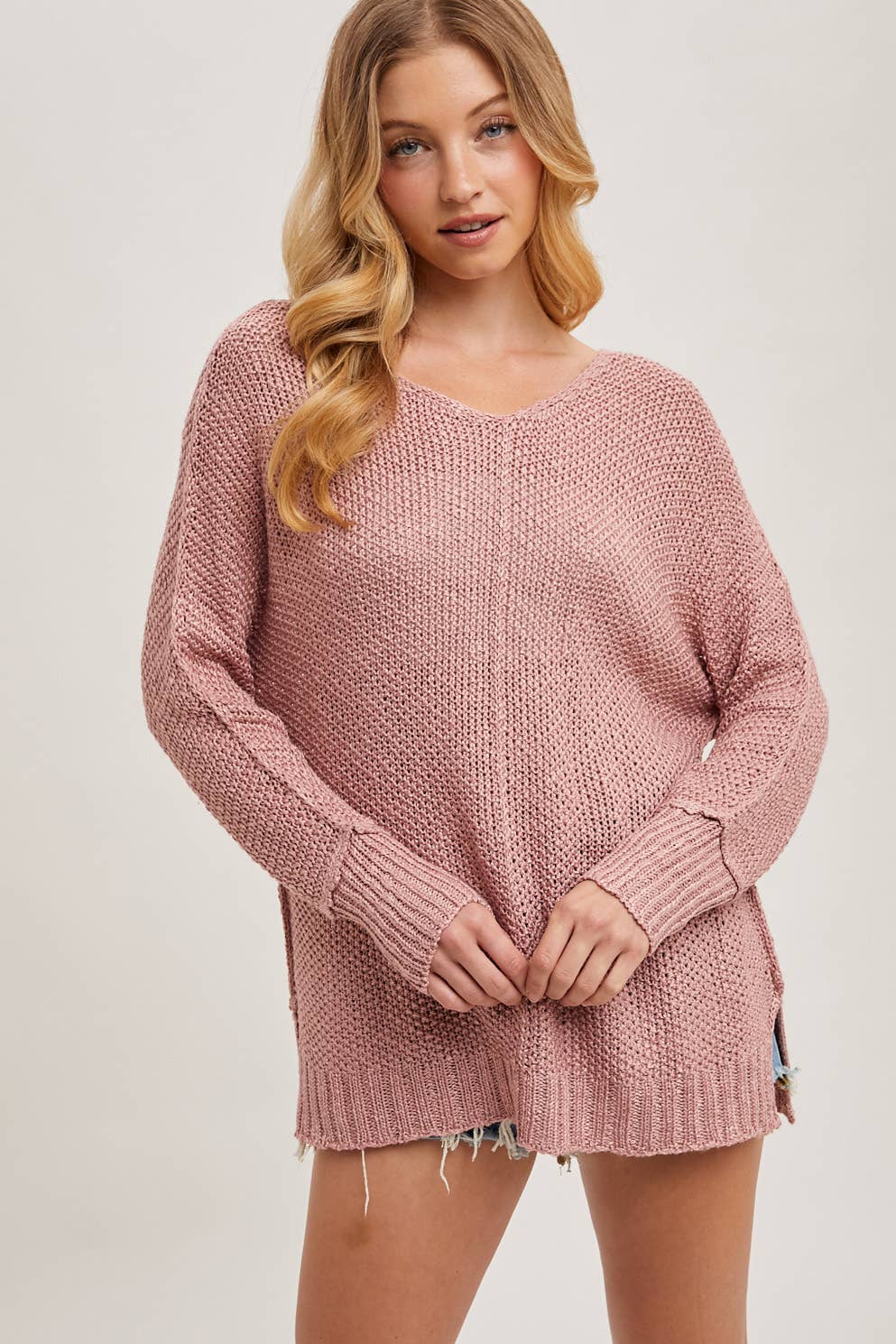 REVERSE SEAM LOOSE FIT SWEATER